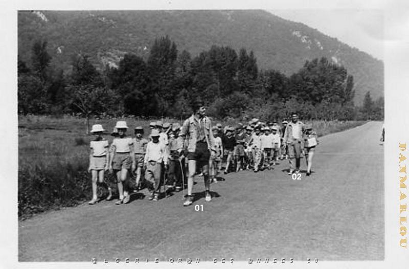COLO ORE LES FRONTIGNES 1960 05 LES GROUPES DE GILBERT ET JEAN CLAUDE.JPG